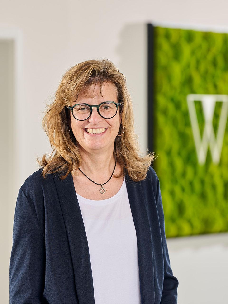 Cornelia (HR & Legal)